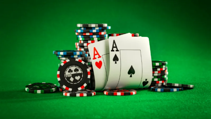 Các tình huống xảy ra sau khi chia bài trong cách chơi blackjack